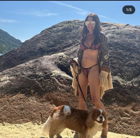 Ana Paula Padrao naked model galleries