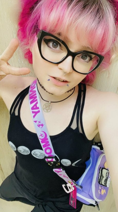 Ninehydras pornstar nude galleries