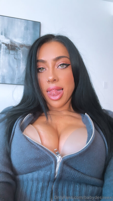 Babydesireex nude star pictures