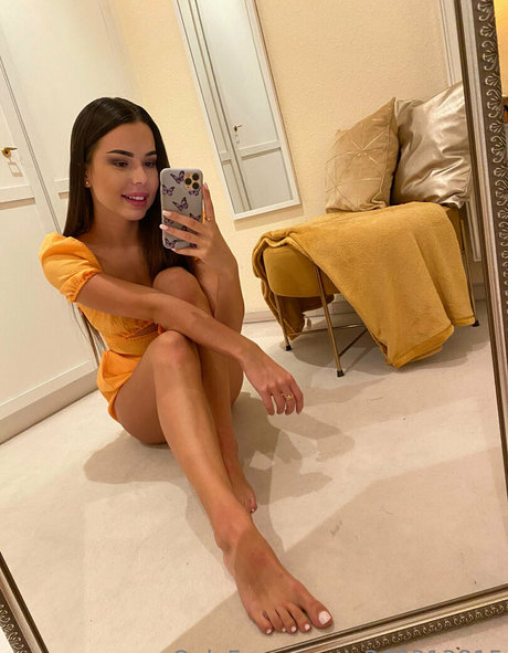 clairelaurent art model pic