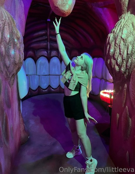 llittleeva free star photo