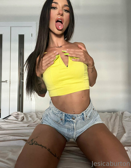 jesica burton nice star pics