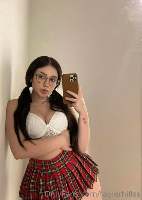 taylerhillss model pretty galleries