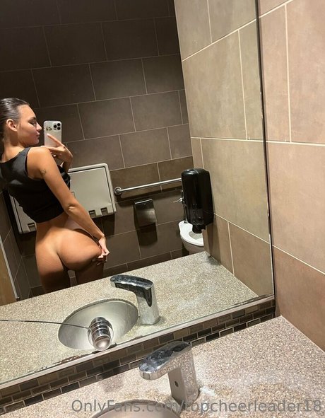 topcheerleader18 model sexy pictures