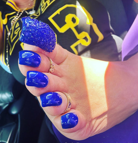 snowyarches nude model archive