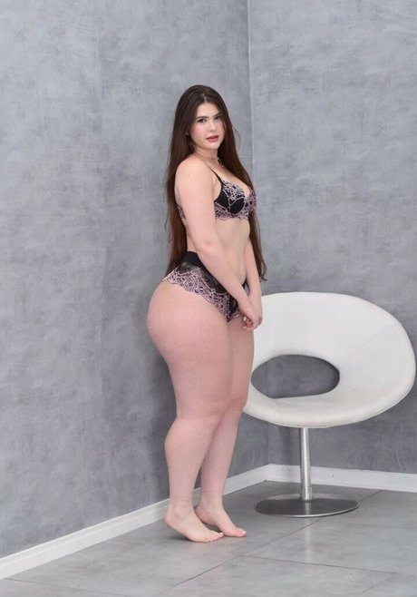 Nicolle Caroline pornstar sexy picture