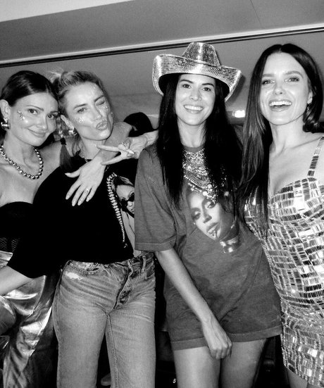 Sophia Bush pornstar beautiful photo