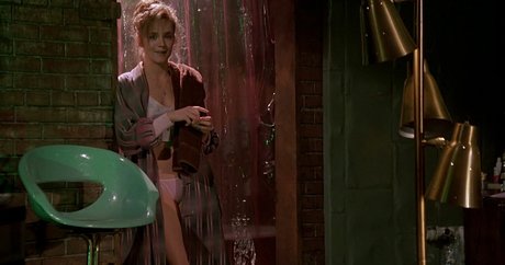 Lea Thompson art star images