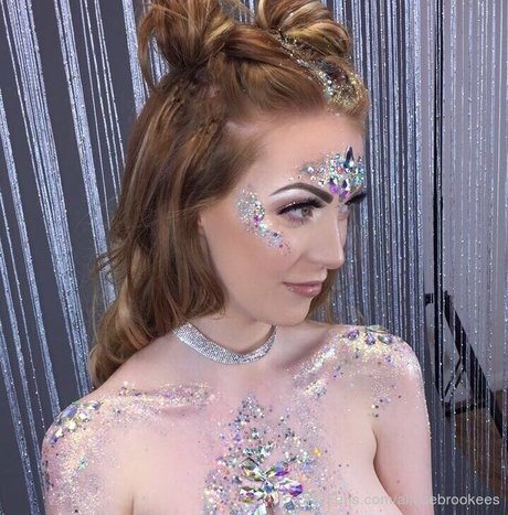 Aliceebrookees nudes star gallery