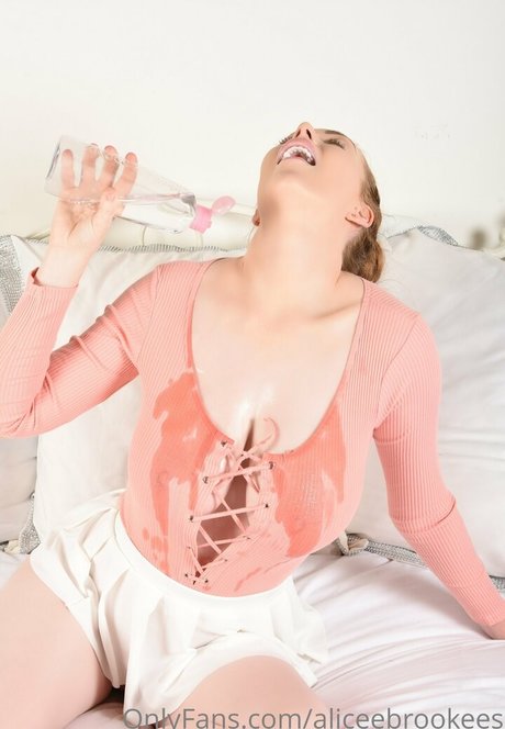 Aliceebrookees star xxx images