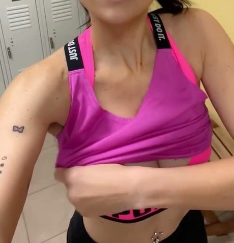 Pocacamilla star nude pictures