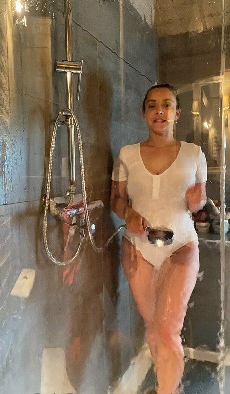 Liza Del Sierra naked star pic