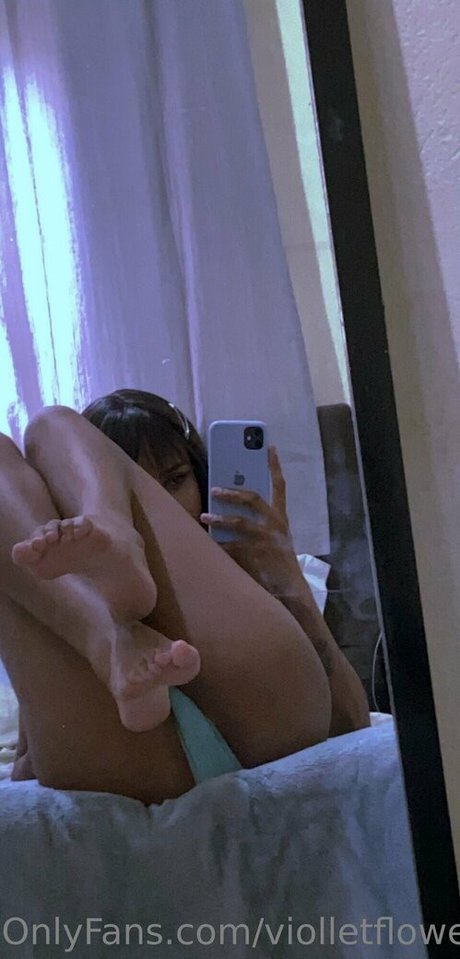 Viollet Collins sexy actress images