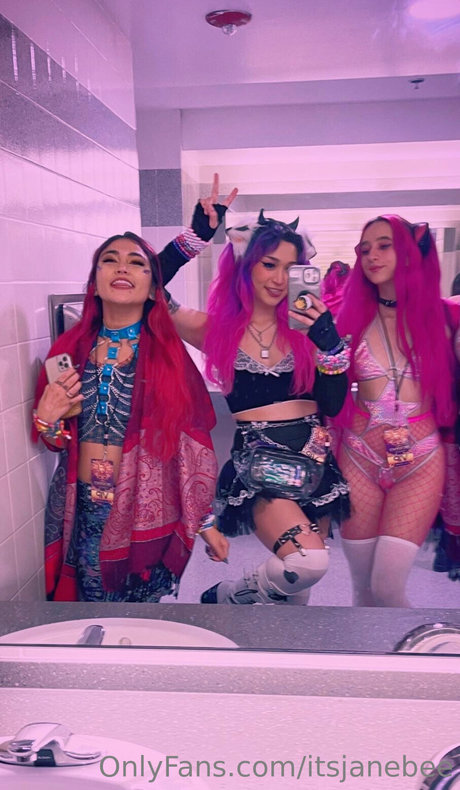 Jane Bee erotic pornstar archive