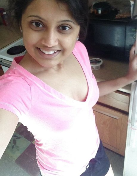 Extraperky star nude archive