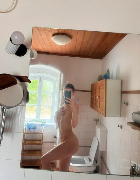 Lovelylaure high quality star galleries