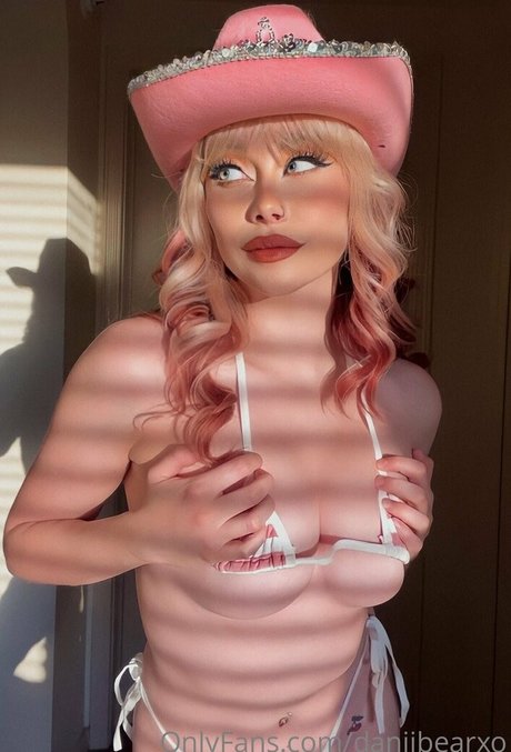 hanging tits onlyfans naked gallery