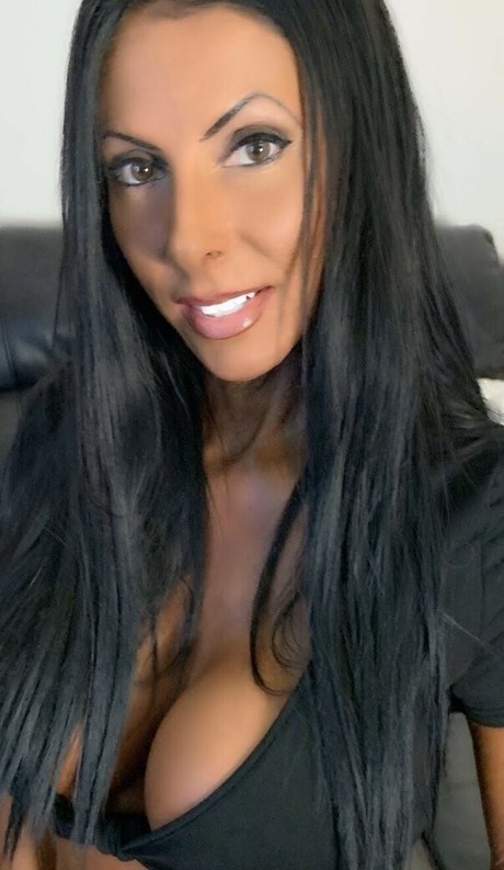 Poppy Thai pornstar galleries