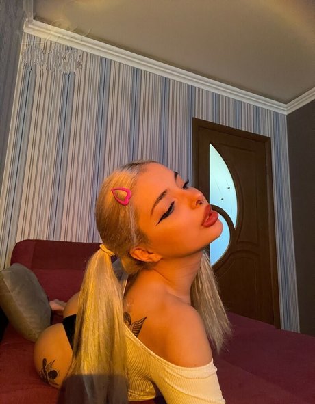 chubby slut onlyfans free naked image