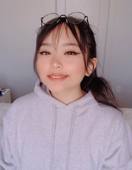 Ambiiyah pornstar erotic pictures