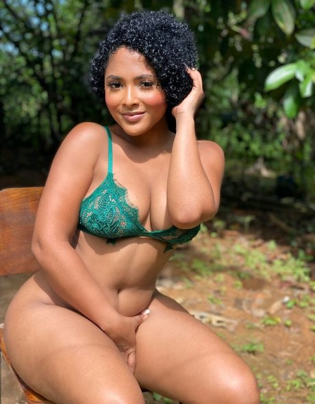 Raychellemcm nude star pic