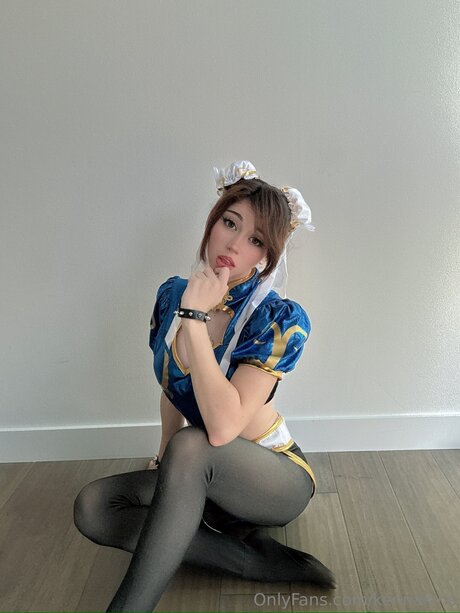 Kennakins naked actress pictures