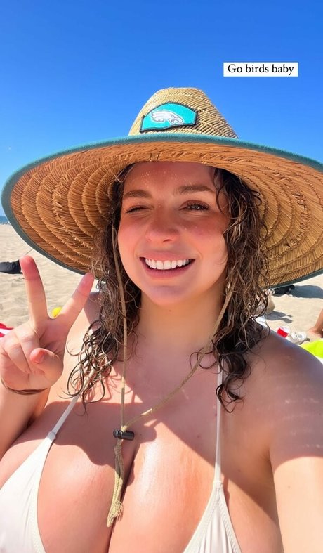 curvy teen onlyfans free nude image