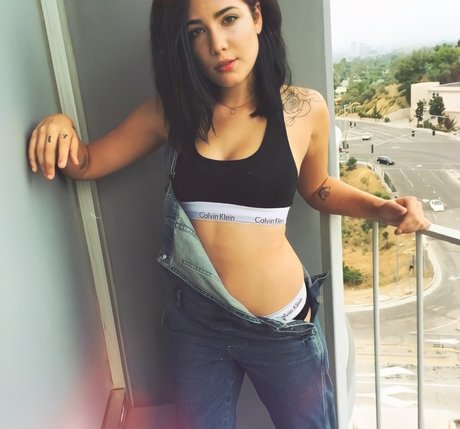 Halsey model nudes images