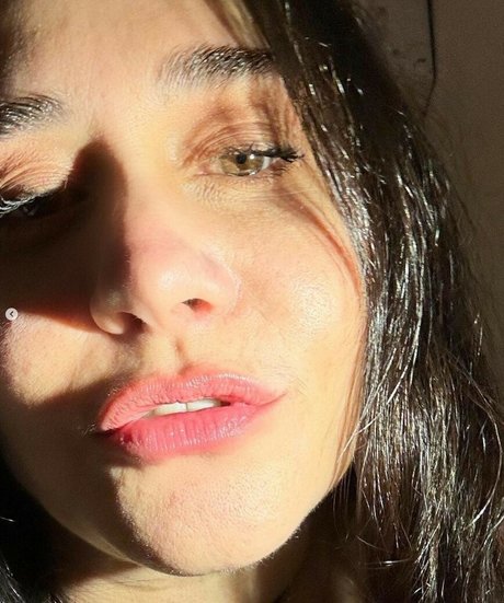 Alessandra Negrini beautiful model image