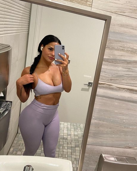 Katya Elise Henry top actress picture
