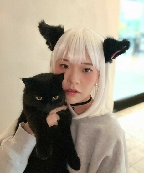 Kkatamina model top pic