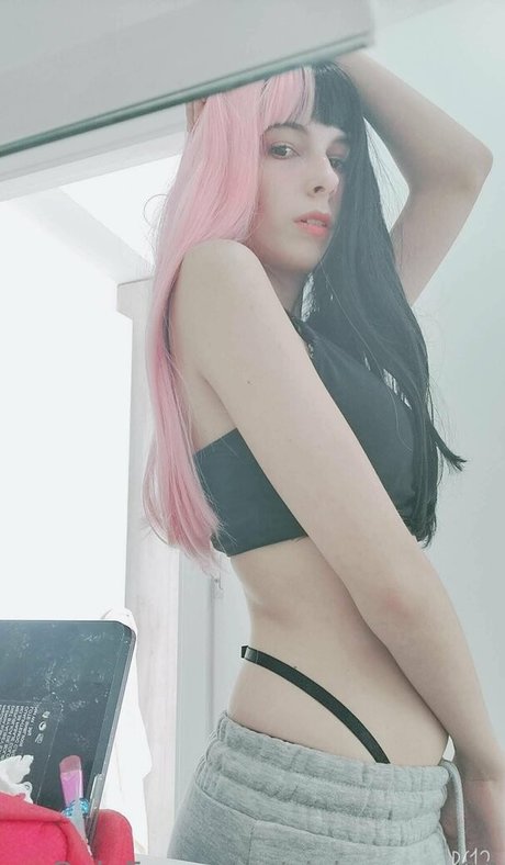 vivivoyage88 model hot image