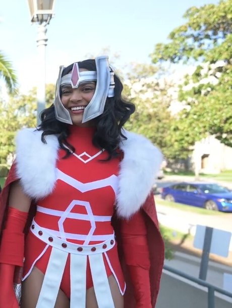 Sydeon star pornographic picture