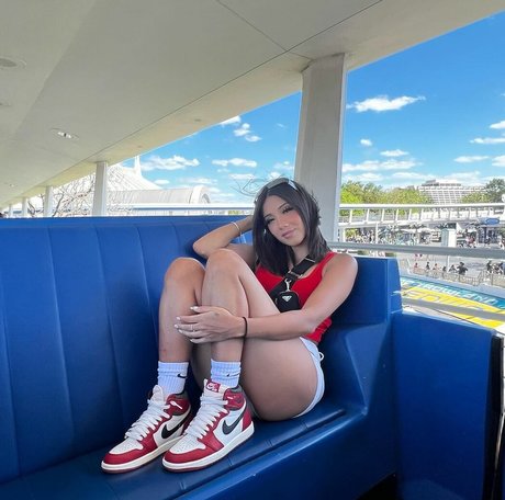 SassySounds ASMR nudes model archive