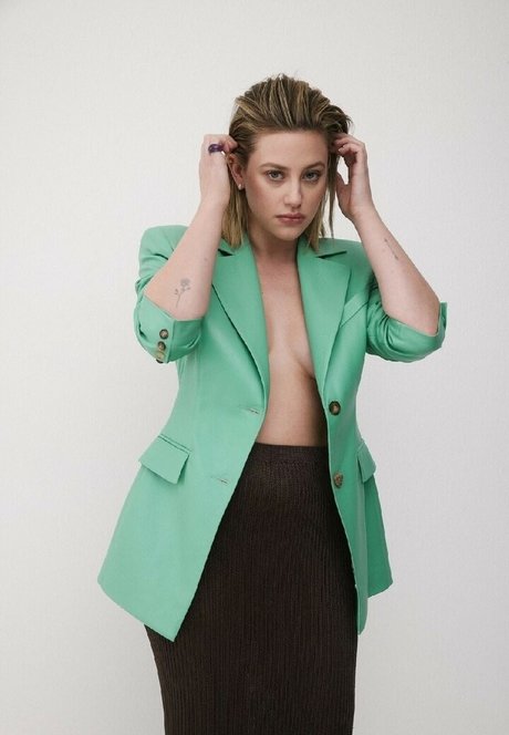 Lili Reinhart best pornstar galleries