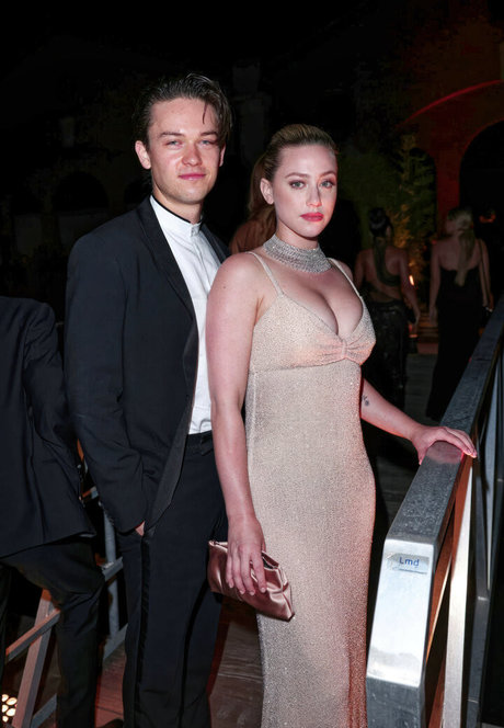 Lili Reinhart pornstar nude pics