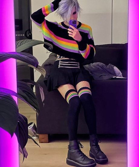 FemboyPup top model images