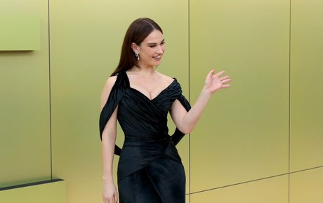 Lily James free actress galleries