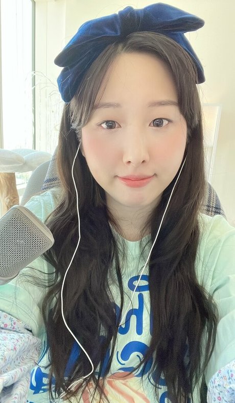 Starsmitten nude pornstar pics