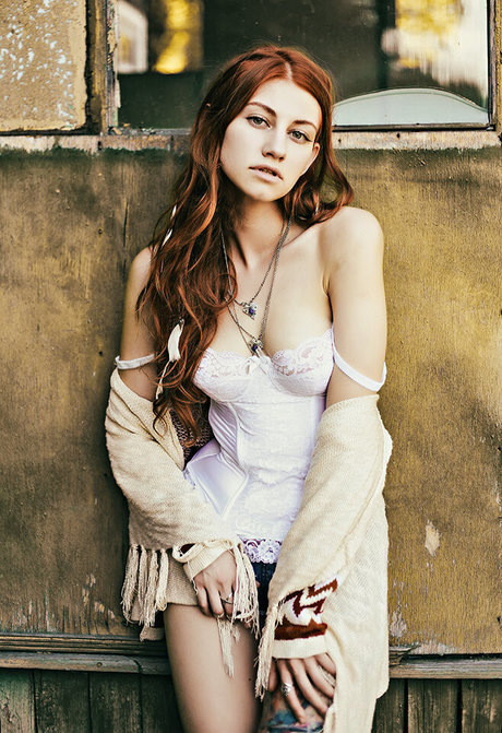 Umbird erotic model pics