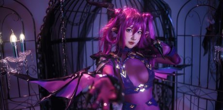 Abaoyeshitunia art actress pictures