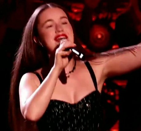 Sigrid nude star image