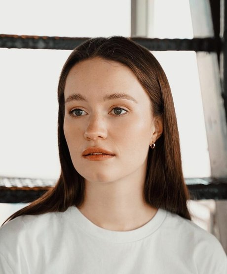 Sigrid hot actress image