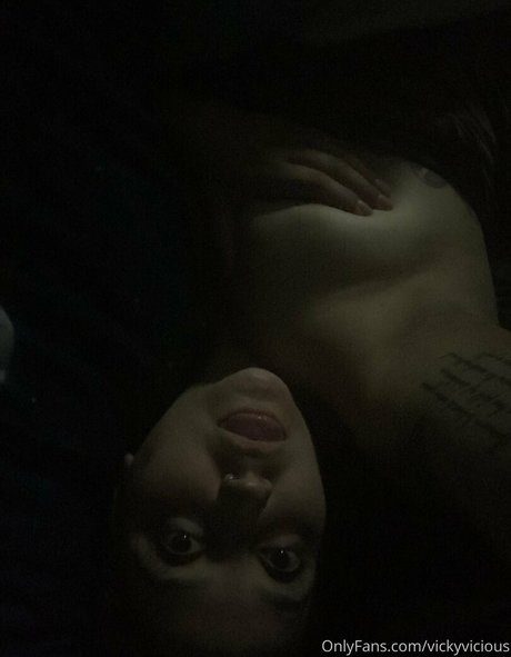 vickyvicious perfect star pic