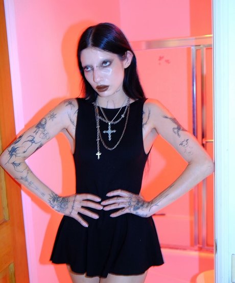 DeathbyRomy pornstar xxx pictures