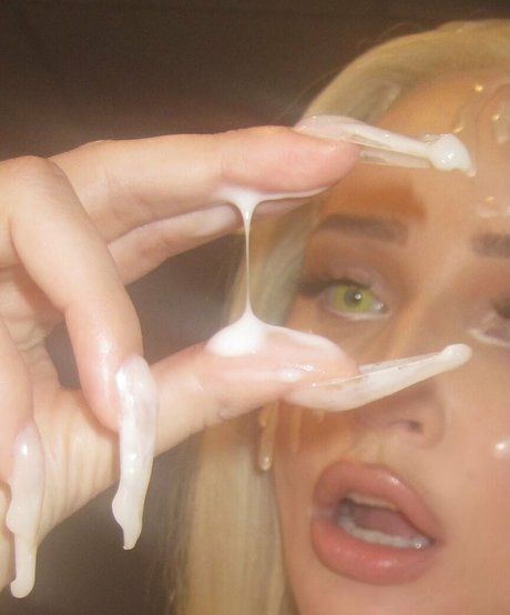 Kim Petras top actress galleries