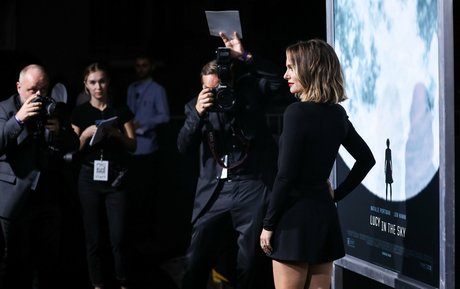 Natalie Portman art actress img