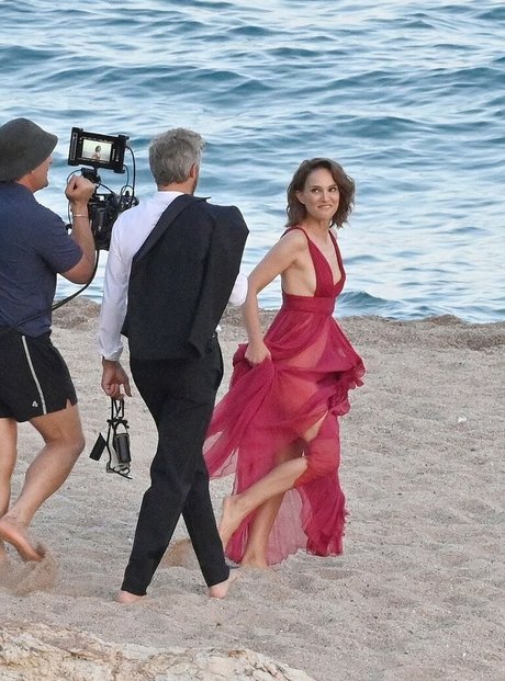 Natalie Portman model nudes picture