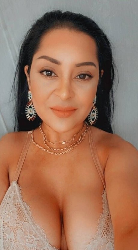 Michelle Miele erotic model pictures