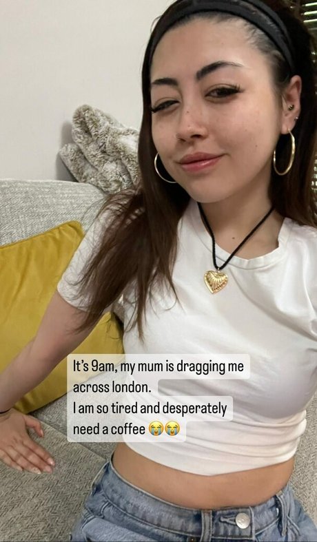 Angelic Lofi ASMR star pretty photos